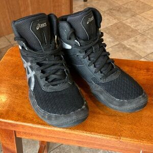 ASICS Wrestling Shoes